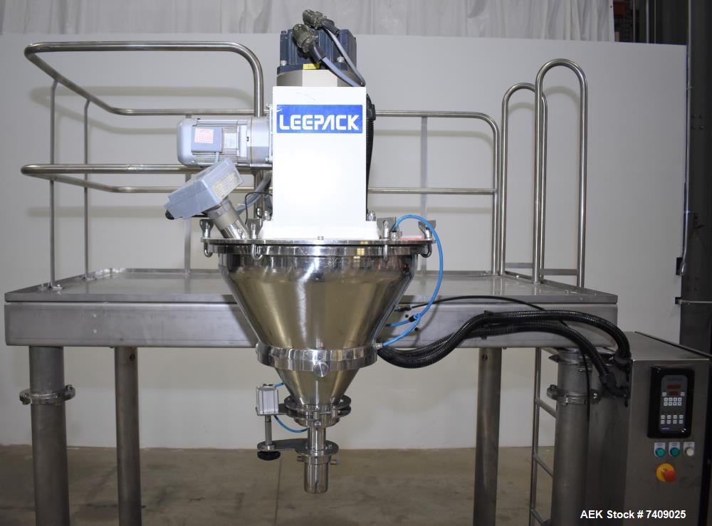 Used Leepack Servo Drive Powder Auger Feeder, Model AW-590IV. Mitsubishi model MR-JZS-200A servo drive. Foot pedal switch. Level sensor. Mounted on stainless steel frame with casters. 3/60/480 Volt.